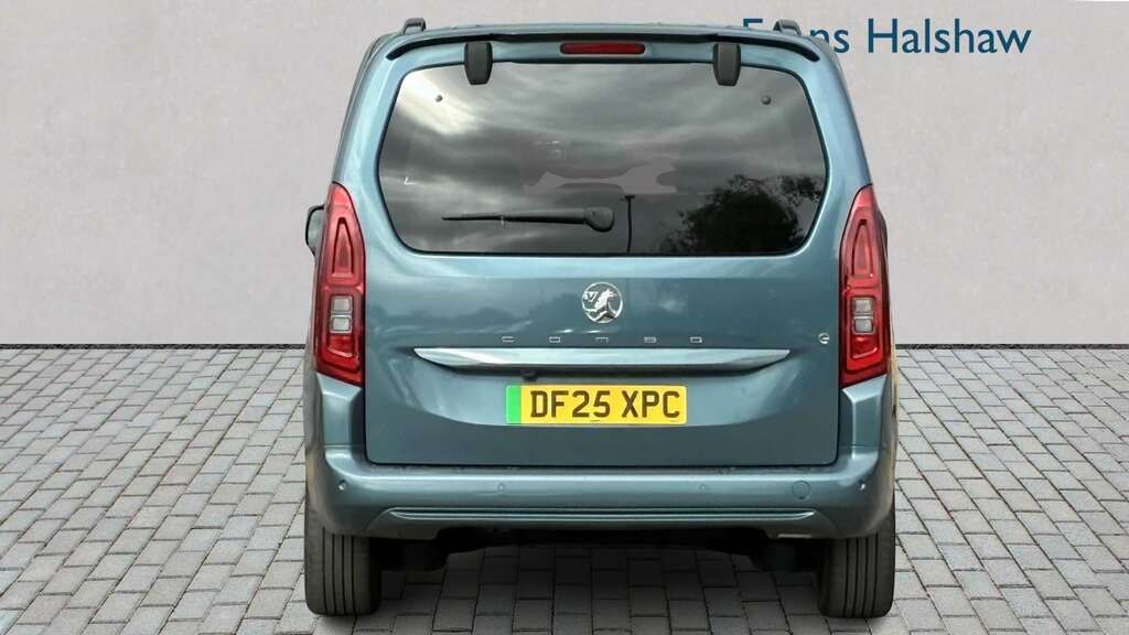 Vauxhall Combo-e Life 100Kw Ultimate 52Kwh 2025 Blue #6