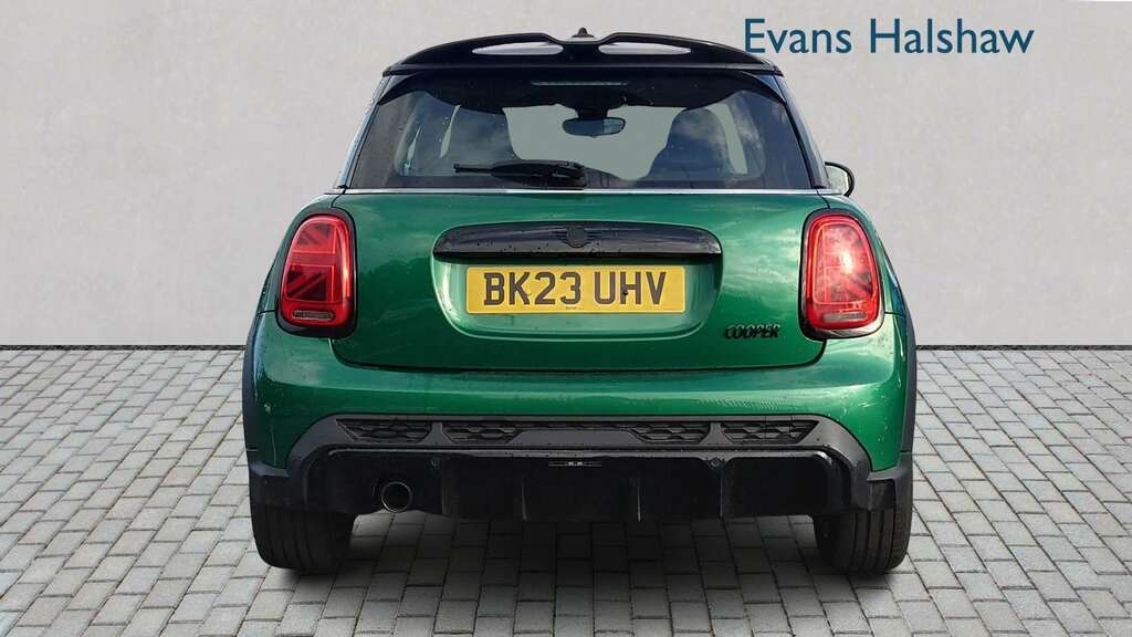 Mini Hatch 1.5 Cooper Sport 2023 Green #5