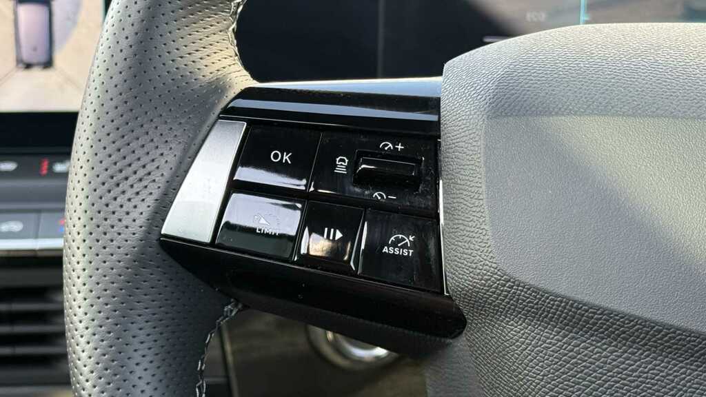 Vauxhall Astra 54Kwh Ultimate Hatchback 156 Ps #18