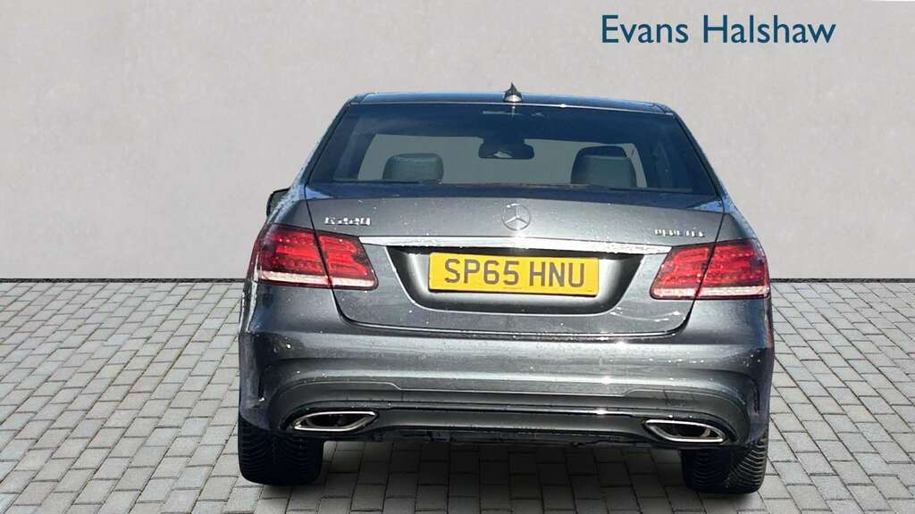 Mercedes-Benz E Class E220 Bluetec Amg Night Edition 7G-tronic 2015 Grey #3