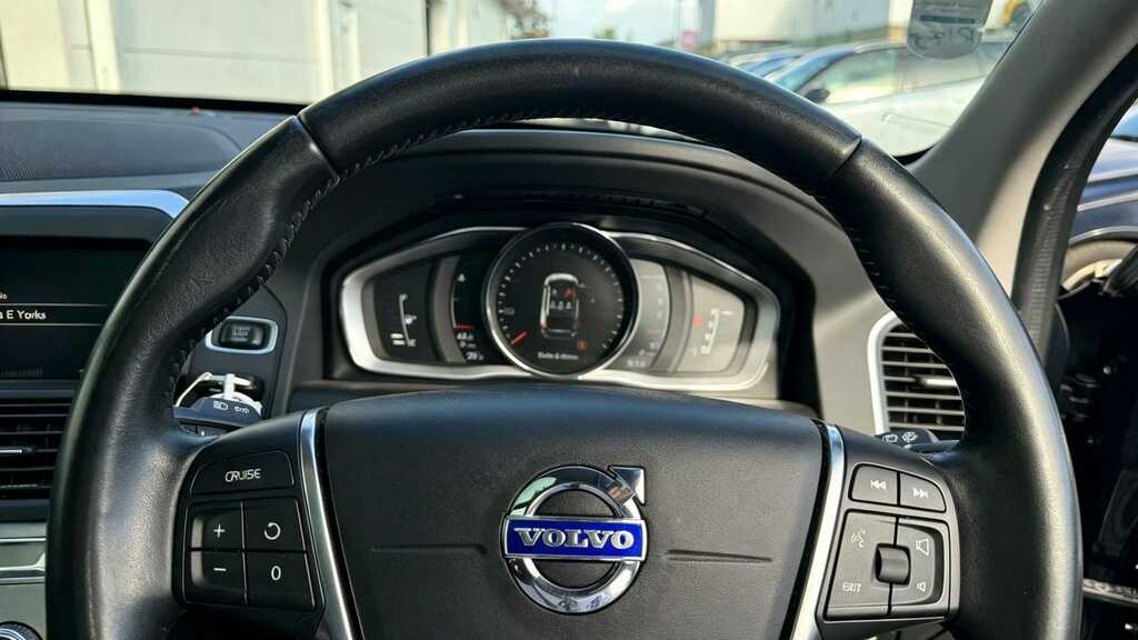 Volvo XC60 D4 Inscription Awd Black #13