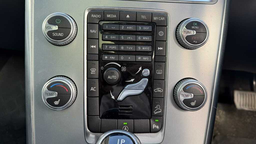 Volvo XC60 D4 Inscription Awd Black #20