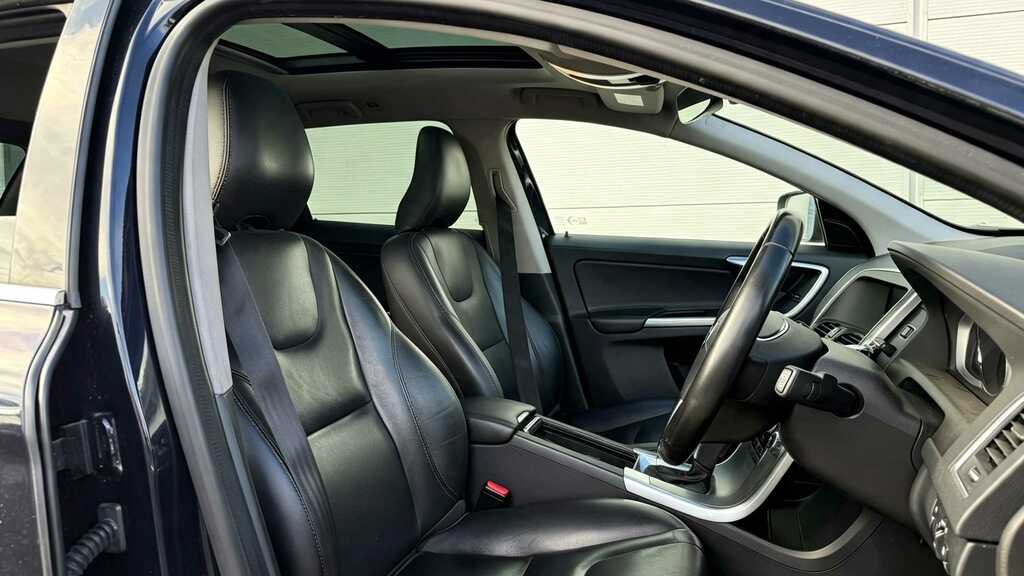 Volvo XC60 D4 Inscription Awd Black #12