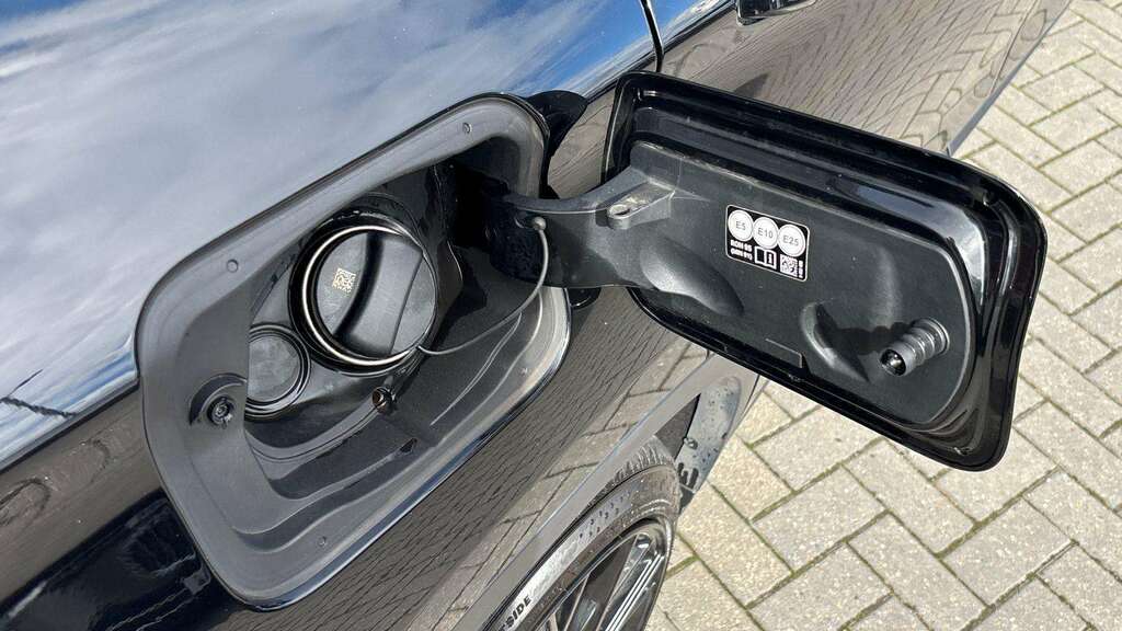 BMW X1 Sdrive 18I Se 2020 Black #2