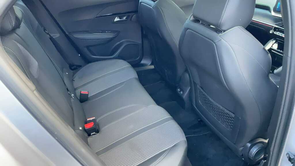 Peugeot e-2008 100Kw Gt 50Kwh Grey #7