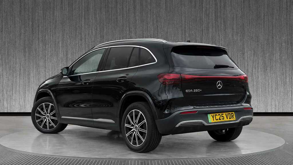 Mercedes-Benz EQA 250 140Kw Amg Line Executive 70.5Kwh 202 Black #2