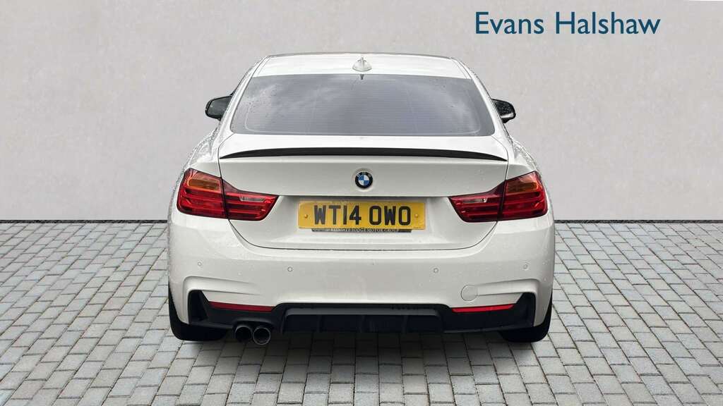 BMW 4 Series 420D M Sport Black #3