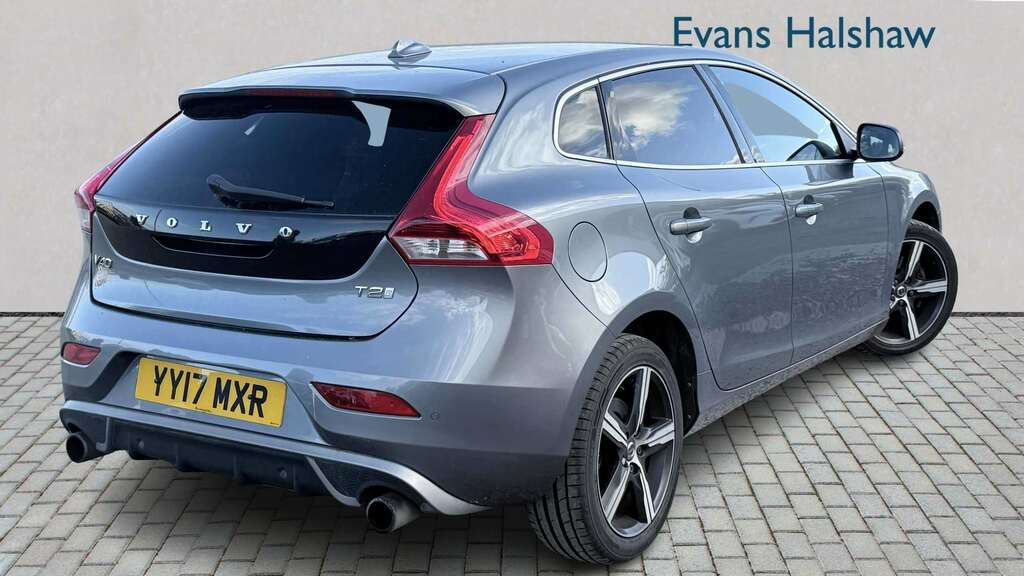 Volvo V40 T2 122 R Design Nav Plus 2017 Grey #4