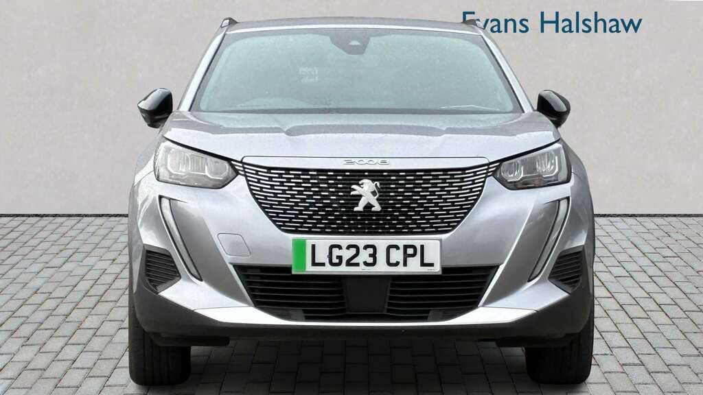 Peugeot e-2008 100Kw Active Premium 50Kwh 2023 Grey #4