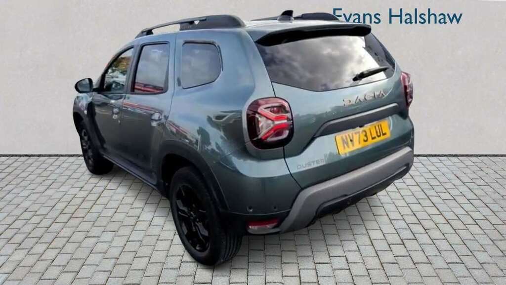 Dacia Duster 1.0 Tce 100 Bi-fuel Extreme 2023 Green #4