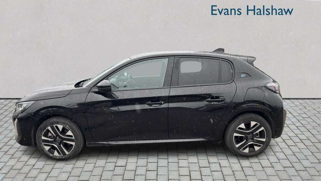 Peugeot e-208 100Kw Allure 50Kwh 2024 Black #3