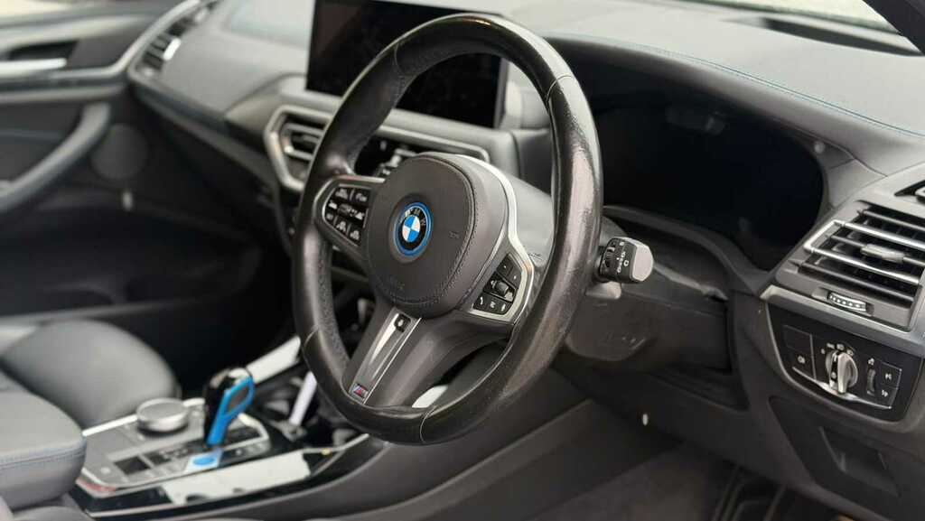 BMW iX3 210Kw M Sport Pro 80Kwh 2022 White #6