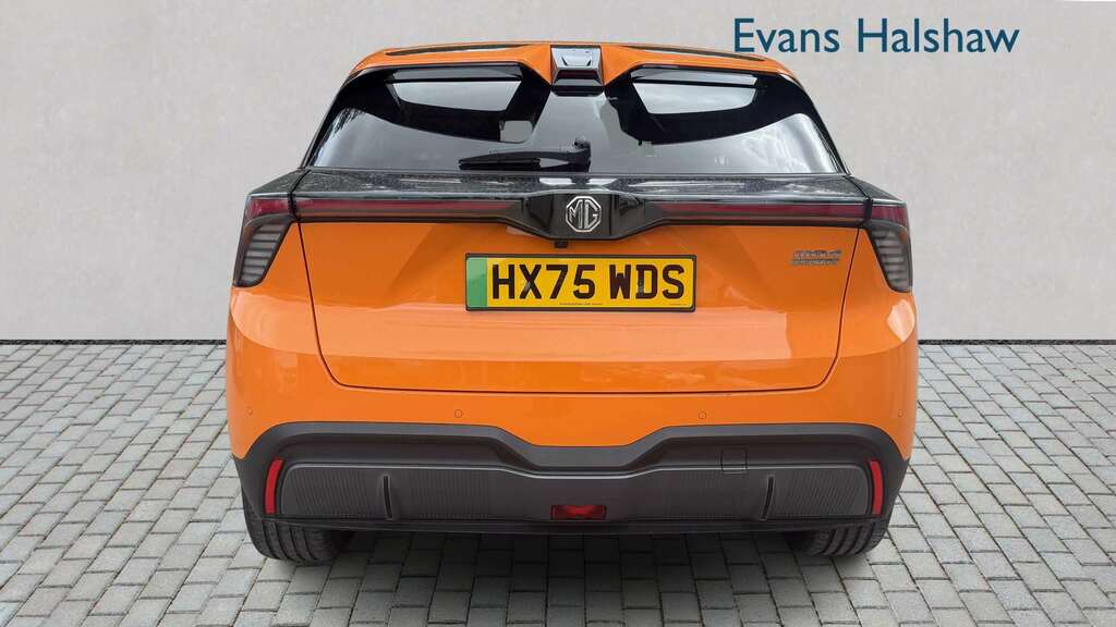 MG MG4 150Kw Trophy Ev Long Range 64Kwh 2025 Orange #4