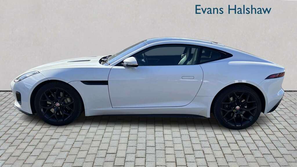 Jaguar F-Type 2.0 R-dynamic 2017 White #3
