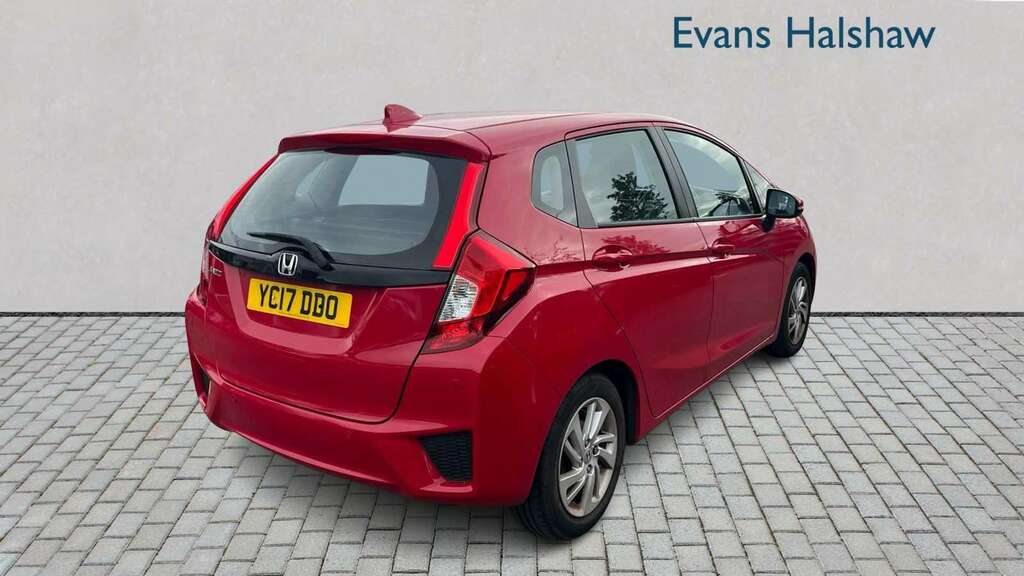 Honda Jazz 1.3 Se Navi Cvt 2017 Red #4