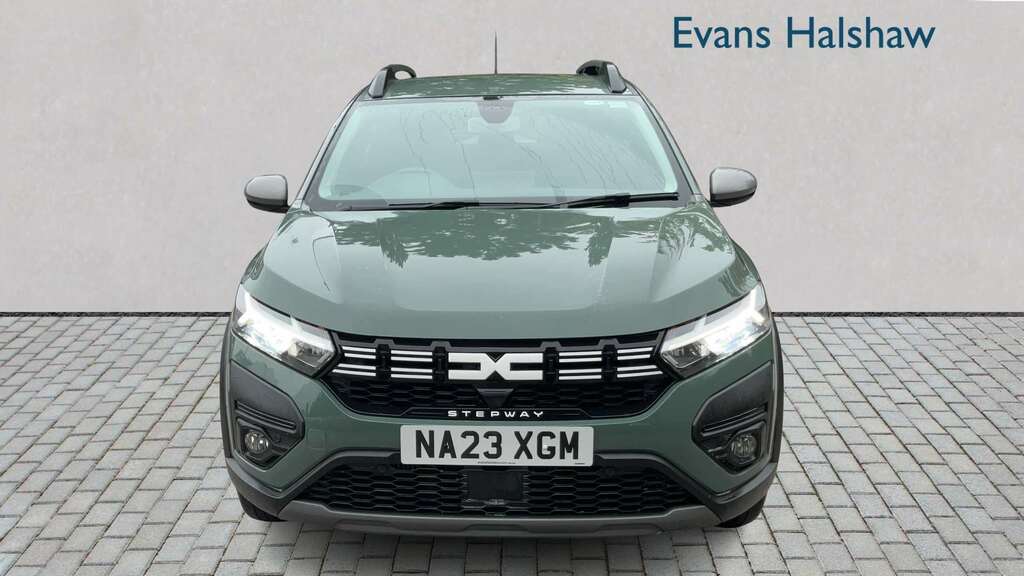 Dacia Sandero Stepway 1.0 Tce Journey 2023 Green #4