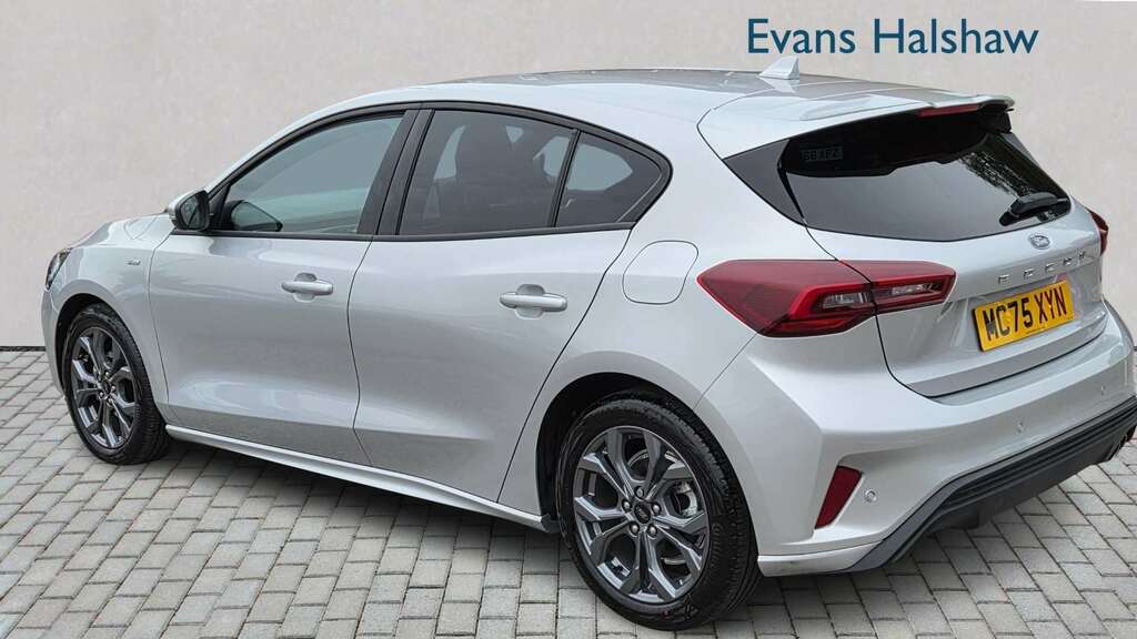 Ford Focus 1.0 Ecoboost Hybrid Mhev St-line 2025 Silver #2