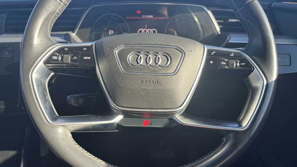 Audi E-tron Portback S Line 50 Quattro 230,00 Kw Black #9