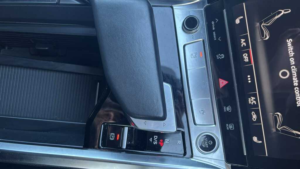 Audi E-tron Portback S Line 50 Quattro 230,00 Kw Black #15