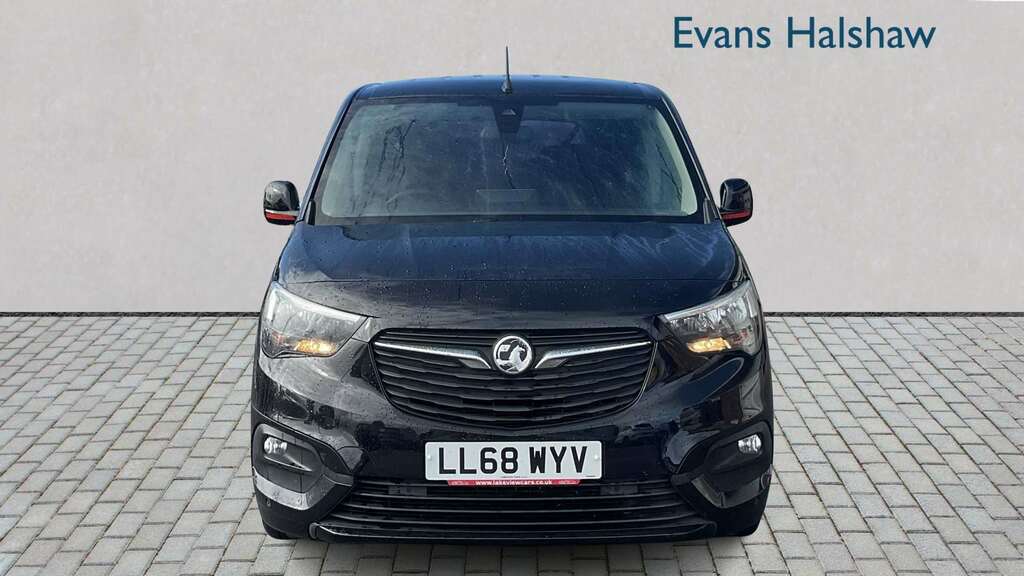 Vauxhall Combo Life 1.5 Turbo D Energy XL 7 Seat 2019 Black #4