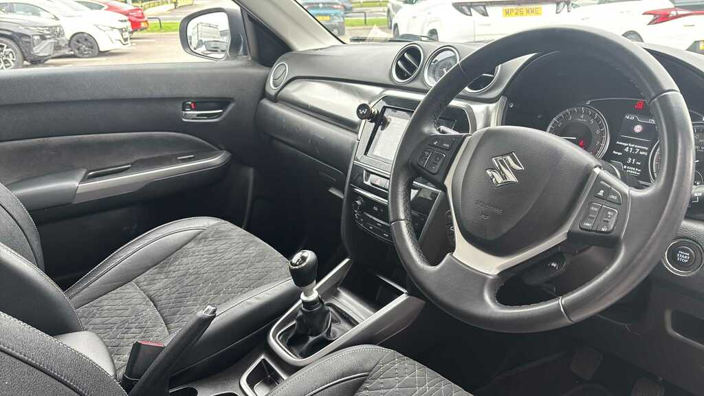 Suzuki Vitara Vitara Sz-t Boosterjet Mhev Yellow #8