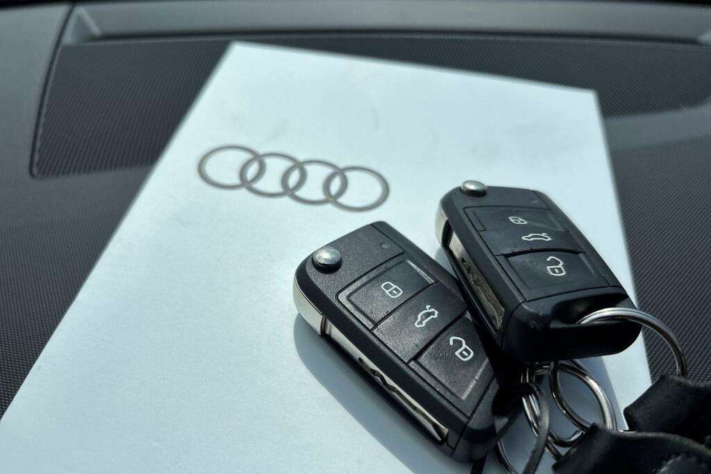 Audi A1 25 Tfsi Sport S Tronic Black #25