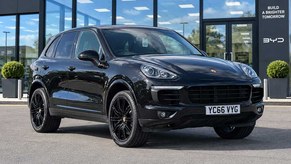 Porsche Cayenne S Tiptronic S 2016 Black