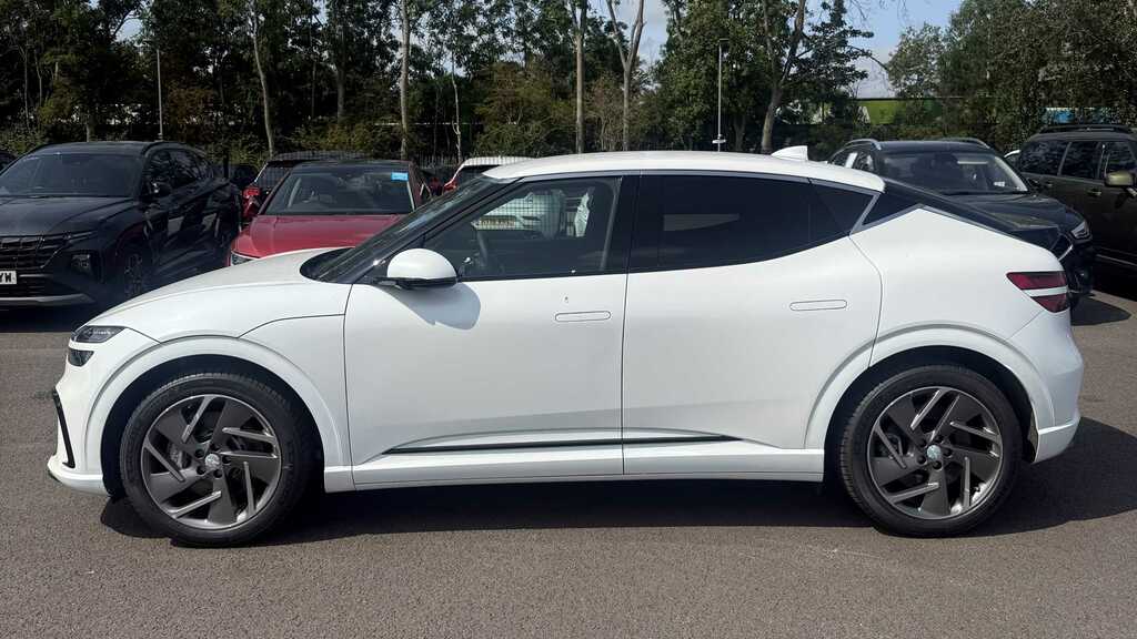 Genesis GV60 234Kw Sport 84Kwh Awd 2026 White #6