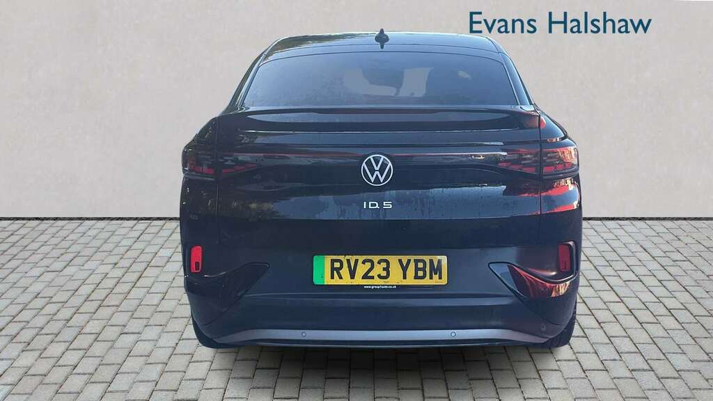 Volkswagen ID.5 128Kw Style Pro 77Kwh 2023 Black #4