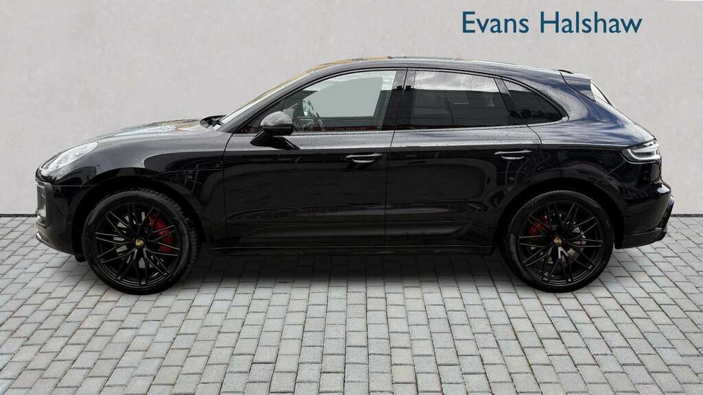 Porsche Macan Gts Pdk 2023 Black #4