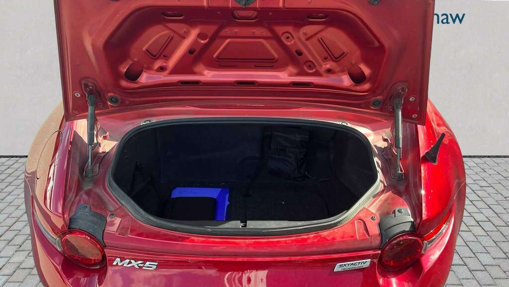 Mazda MX-5 1.5 Se-l 2016 Red #4
