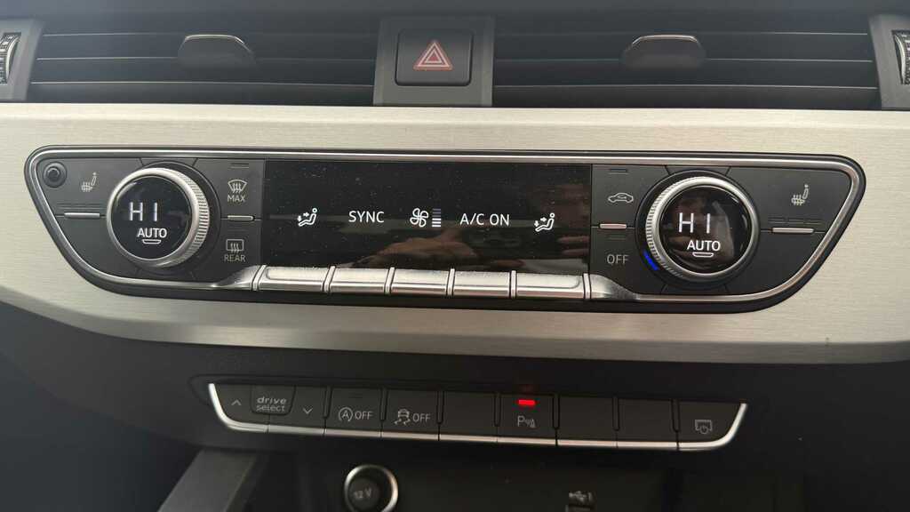Audi A4 Audi Saloon 35 Tdi Black Edition S Tron White #21