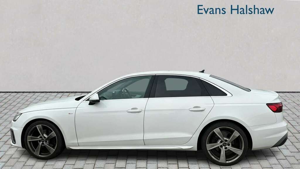 Audi A4 35 Tdi S Line S Tronic 2021 White #4