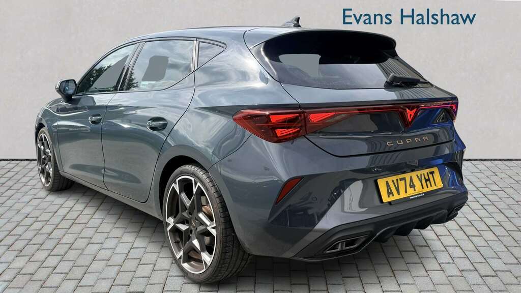Cupra Leon 1.5 Etsi 150 V2 Dsg 2024 Blue #2