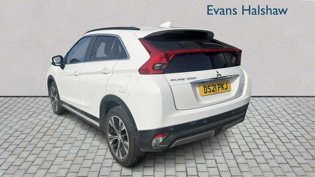 Mitsubishi Eclipse Cross 1.5 Dynamic Cvt 2021 White #5