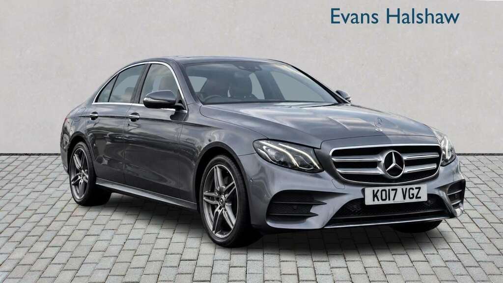 Mercedes-Benz E Class E220d 4Matic Amg Line 9G-tronic 2017 