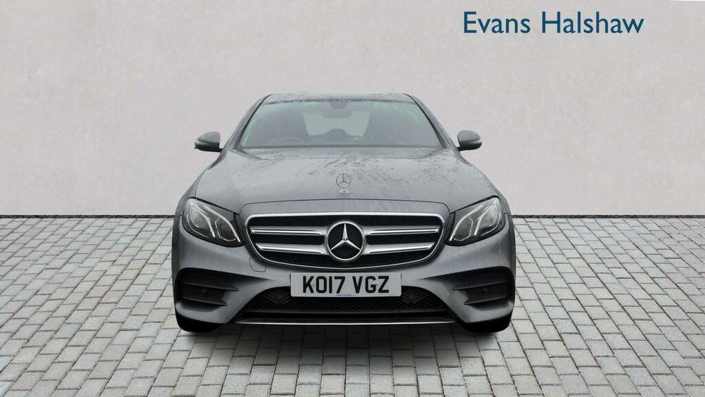 Mercedes-Benz E Class E220d 4Matic Amg Line 9G-tronic 2017  #4