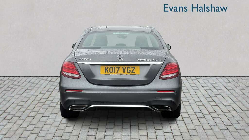 Mercedes-Benz E Class E220d 4Matic Amg Line 9G-tronic 2017  #5