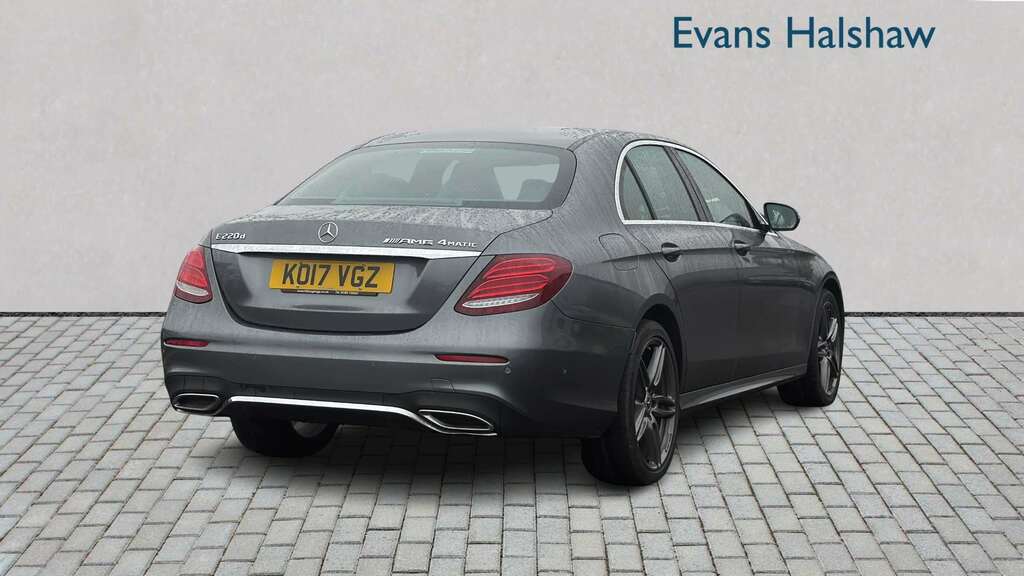 Mercedes-Benz E Class E220d 4Matic Amg Line 9G-tronic 2017  #2