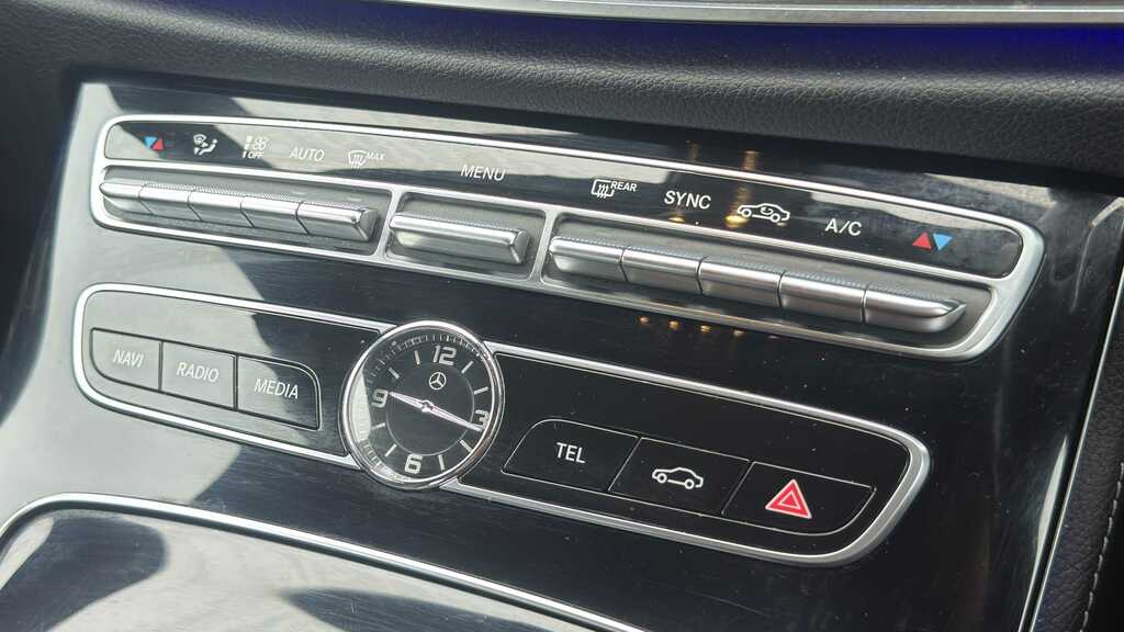 Mercedes-Benz E Class 2.0 E220d Amg Line G-tronic Euro 6 Ss Silver #7