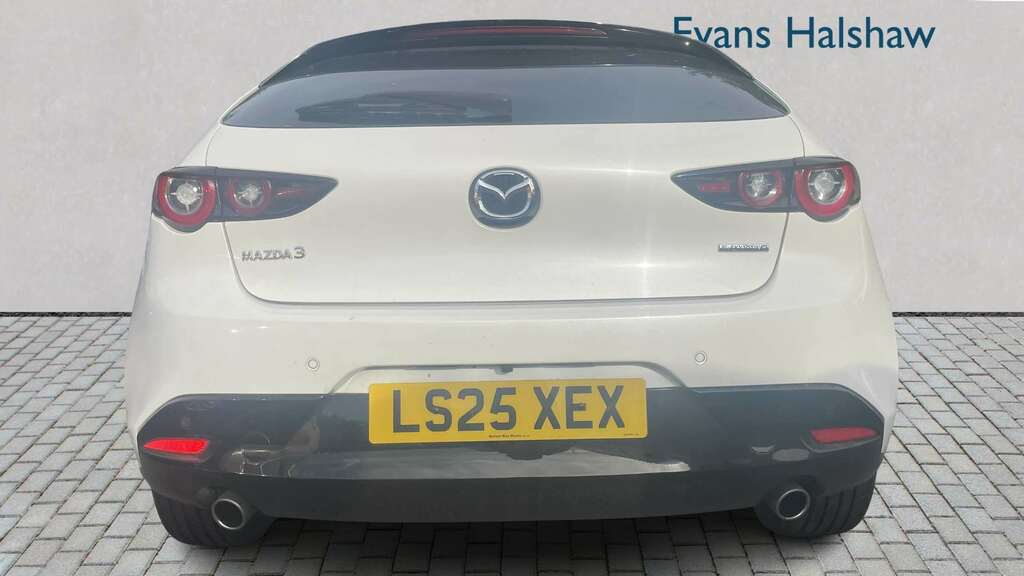 Mazda 3 2.5 E-skyactiv G Mhev 140 Homura 2025 White #5