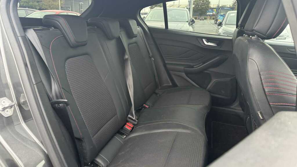 Ford Focus 1.5T Ecoboost Titanium Euro 6 Ss Silver #10
