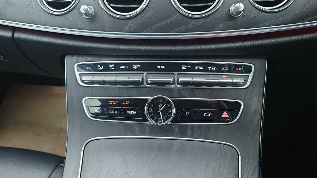 Mercedes-Benz E Class E220d Se 9G-tronic Estate Black #21