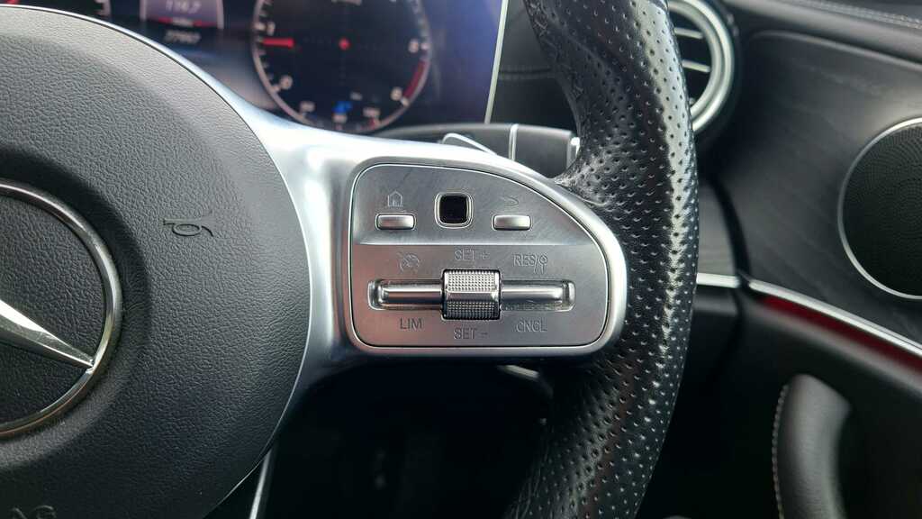 Mercedes-Benz E Class E220d Se 9G-tronic Estate Black #24