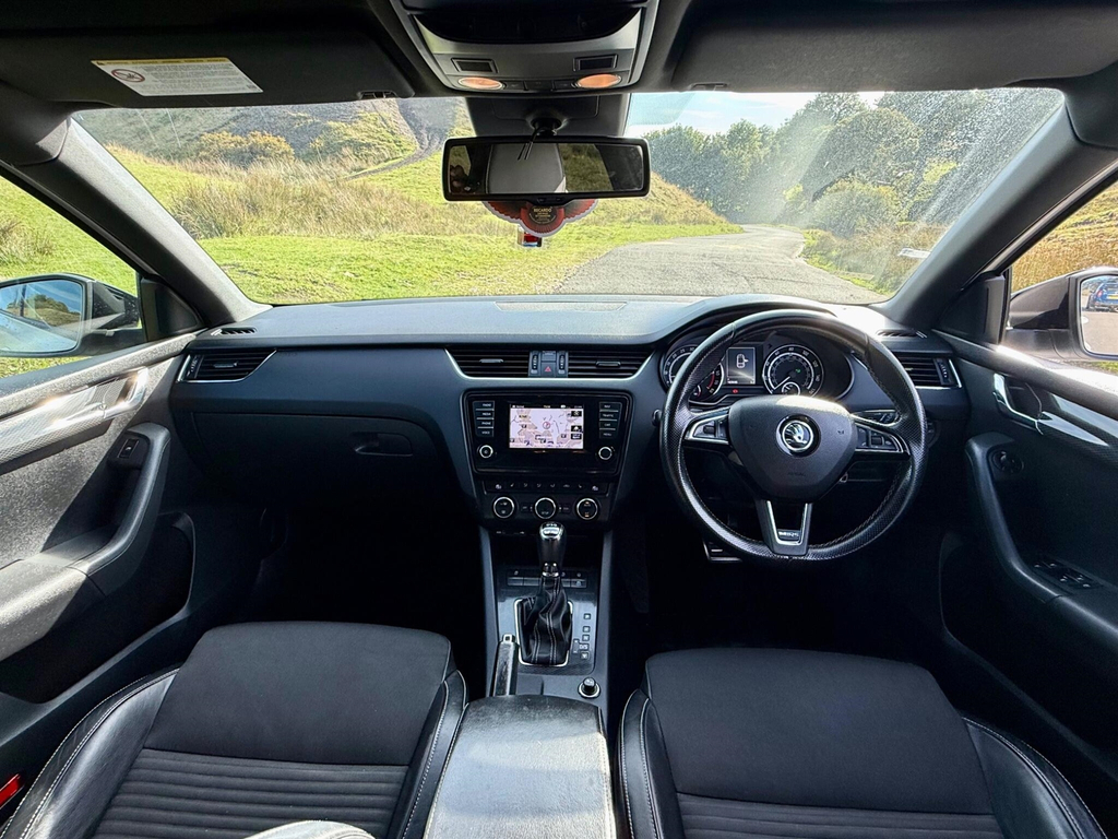 Skoda Octavia 2.0 Tdi Scout 4Wd Silver #25