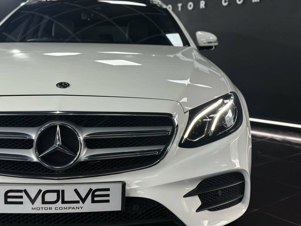 Mercedes-Benz E Class 2L Amg Line White #6