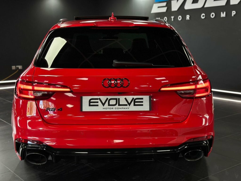 Audi RS4 Avant 2.9L Sport Edition Red #5