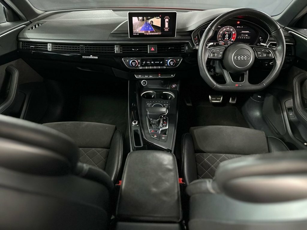 Audi RS4 Avant 2.9L Sport Edition Red #3