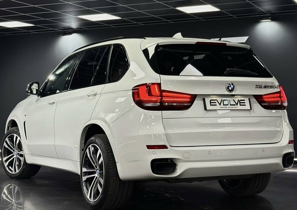 BMW X5 3L Null White #2