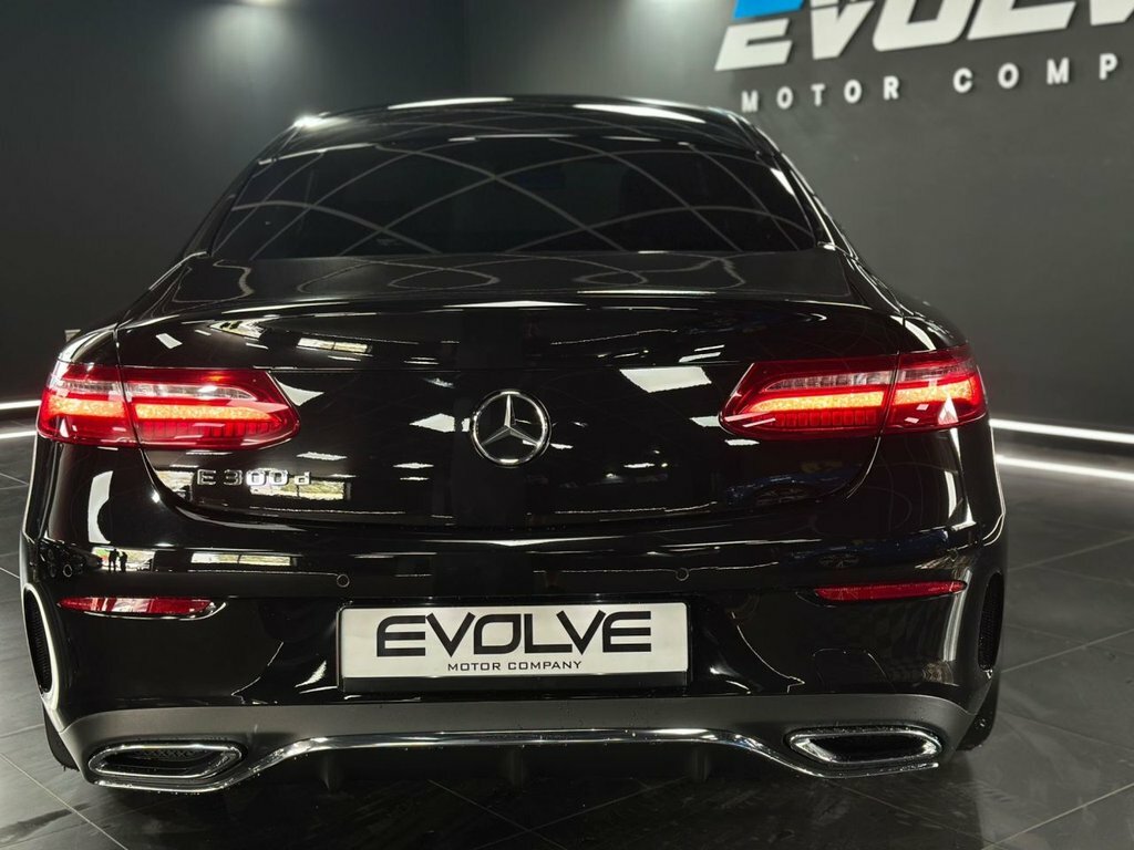 Mercedes-Benz E Class 2L Amg Line Black #5
